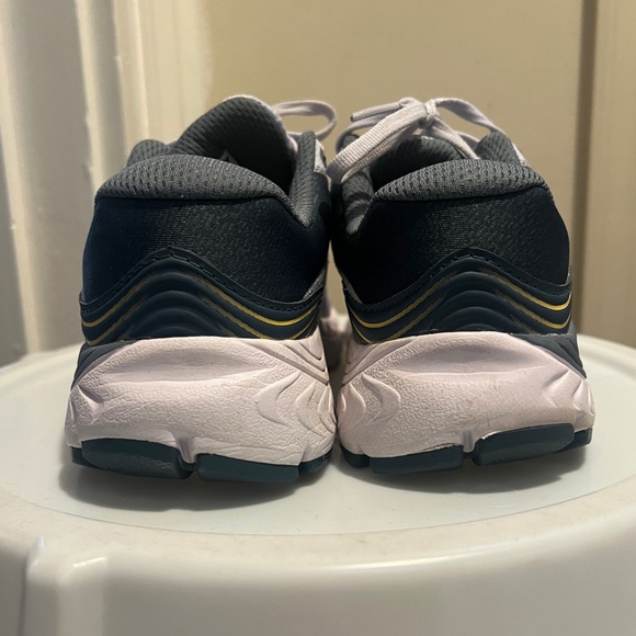 New Balance 840 v5 Mango Womens - Picture 4 of 5